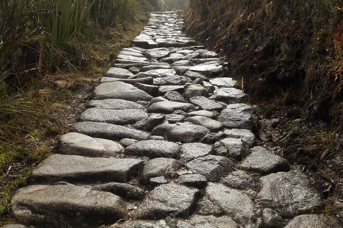 2-Day Inca Trail To Machu Picchu - Small group size: up to 16, and why it matters