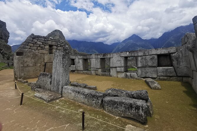 2-Day Tour in Sacred Valley and Machu Picchu from Cusco - Machu Picchu Day: A Full Sanctuary Experience, Not a Quick Peek