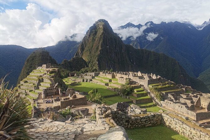 2-Day Tour in Sacred Valley and Machu Picchu from Cusco - Price and Logistics: Is $475 Good Value for This Route?