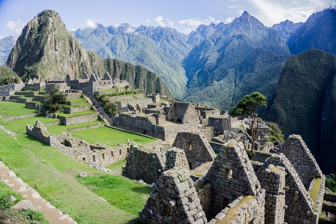 2 Days : Sacred Valley Conection Machu Picchu || Private Tour || - Price and logistics: what $423 buys, and what you should verify