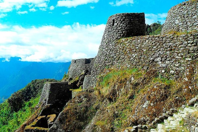 4 Day Inca Trail To Machu Picchu - Private Service - Cusco departures at dawn: control points and Piscacucho