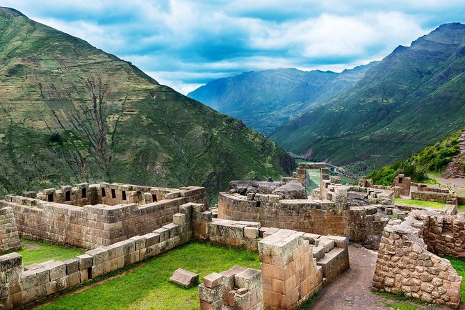 7-Day: Sacred Valley, MachuPichu, Rainbow Mountain, Humantay Lake - Vinicunca (Rainbow Mountain): 4:00 a.m. for Color You Earn