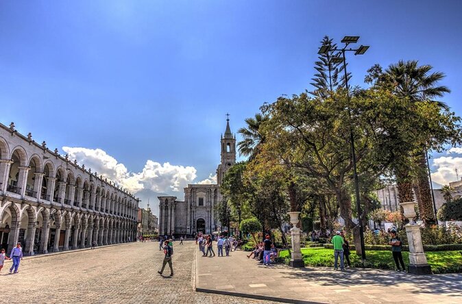 Arequipa Walking Tour city center and drinks experience - Who should book this walking tour