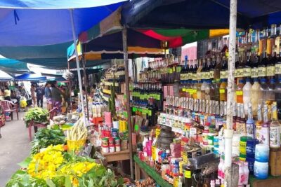 Belen Market and La Venecia Loretana Tour With A Local Guide - Stop 1: Belén Neighborhood Walk and the Venice of Iquitos Boat Ride
