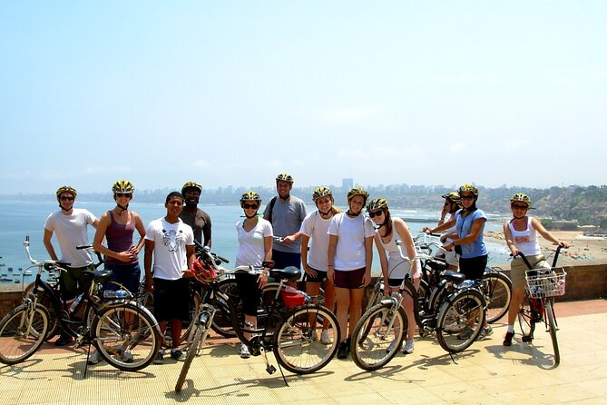 Bike Tour San Isidro, Miraflores and Barranco, - Guides on this route and the way they keep it easy
