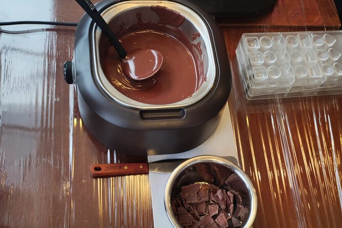 Chocolate Workshop in Cusco with Premium Organic Cacao - The cacao story you actually get to use (Chuncho, Belgian style, Sacred Valley)
