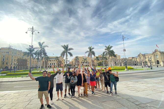 City Tour Panoramic Bus Departure from Larcomar - Government Palace: power in one of the most continuous sites in Peru