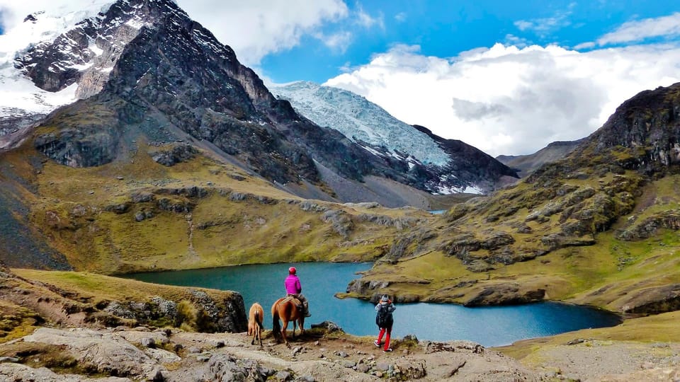 Cusco: 7 Lagoons of Ausangate Hiking Day Trip with Lunch - Lunch, hot springs, and real recovery time in Pacchanta