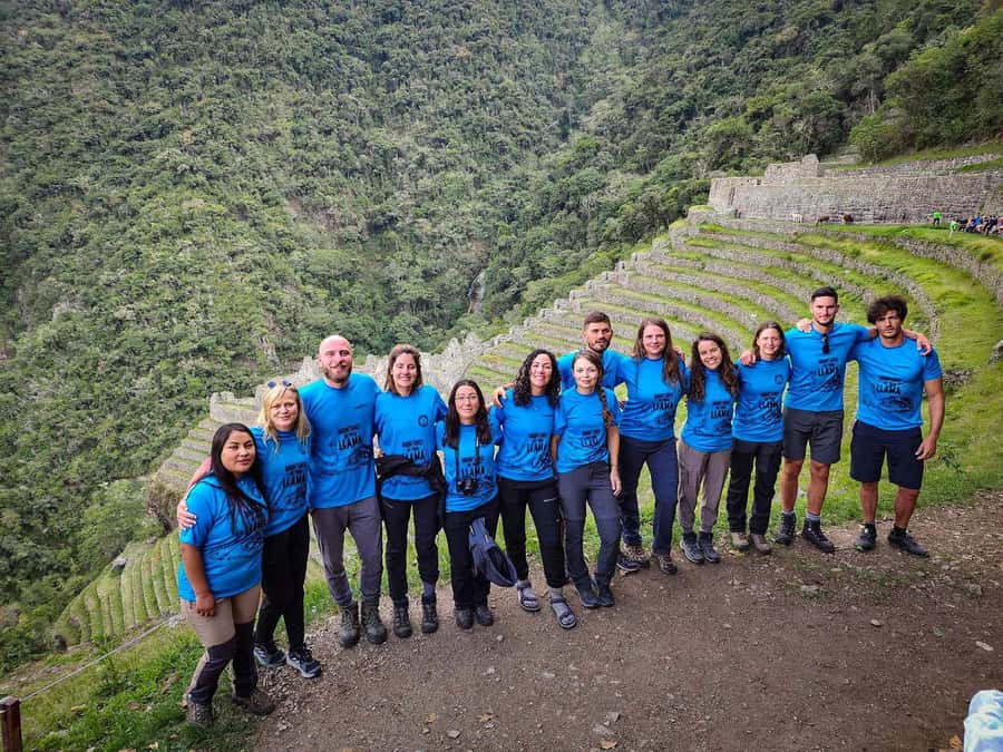 Cusco: Machu Picchu 2-Day Inca Trail with Panoramic Train - Vistadome panoramic train back: relaxing scenery instead of another grind