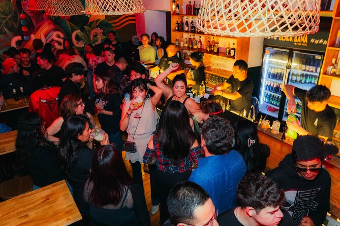 Cusco Pub Crawl: Bar Tour, Drinks And Club with no waiting lines - Stop 2 at Cerveceria Del Valle Sagrado: a beer hall-style breather