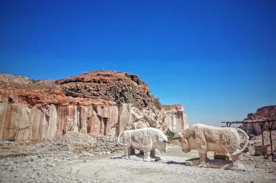 From Arequipa: Sillar Route Trek - Añashuayco Quarry: mega carving, real work, and a short hands-on moment