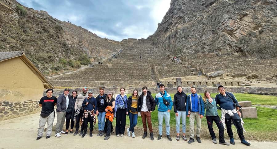 From Cusco: Sacred Valley & Maras Salt Mines Tour with Lunch - Pisac workshop and ruins: a final cultural and archaeological payoff