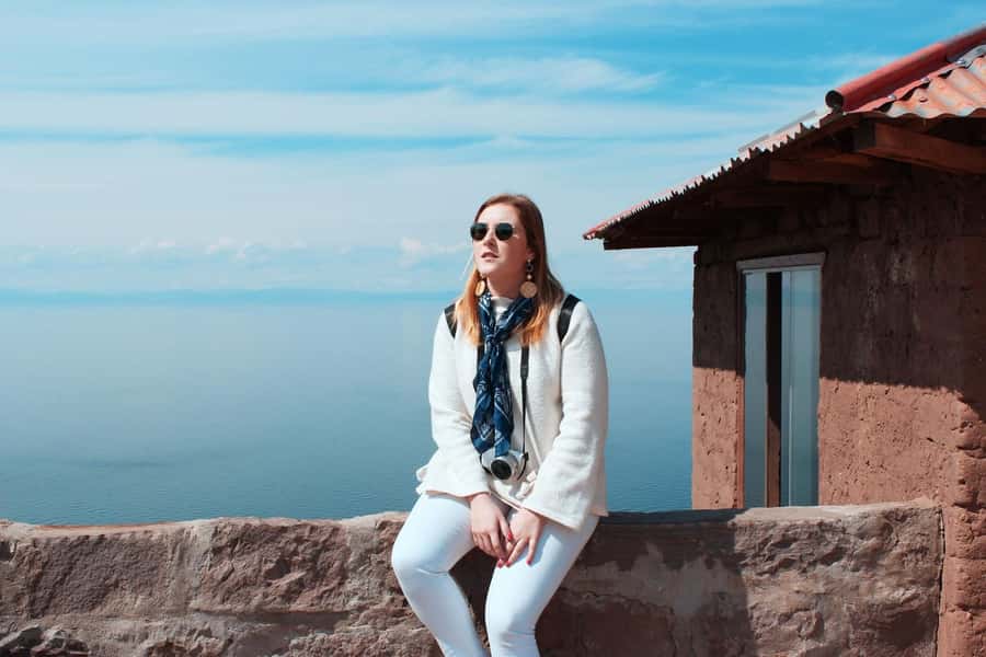 From Cusco: Titicaca Lake - Full day tour with sleeper bus - Puno early morning: breakfast, shower access, and resetting