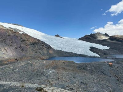 From Huaraz: Tour to the Pastoruri Glacier and Puya Raimondi - Parco viewpoints: seeing the Cordillera Blanca before you hike
