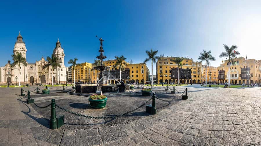 From Lima : 360° Panoramic Bus - Ancestral Lima and Huaca Pucllana: the Sacred Town stop