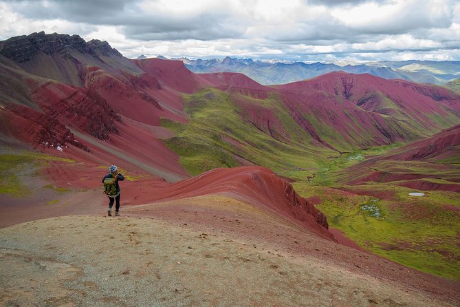 Full Day Rainbow Mountain & Red Valley View Point Tour from Cusco - Getting from Cusco to Vinicunca: long hours, early start, and real logistics