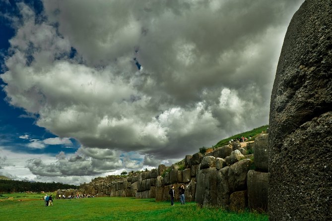 Half-Day City Tour of Cusco Including Tambomachay - Stop 2: Plaza de Armas for Context, Then Off to Qorikancha