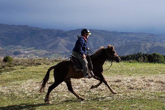 Half day Horseback Riding tour around Sacsayhuaman park - Temple of the Moon: the stop that gives the ride meaning