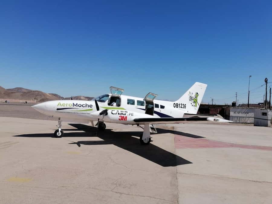 Lima: Ballestas & Huacachina Day Trip w/ Nazca Lines Flight - La Huacachina Oasis: calm water, loud sand, optional adrenaline
