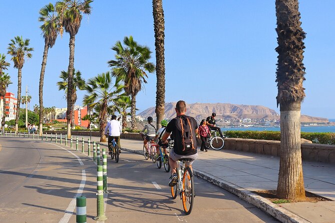 Lima Bike Tour in Miraflores & Barranco - Shared small group - Meeting on Av. José Larco: quick logistics that help you relax