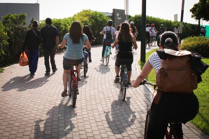 Lima Bike Tour Miraflores - Barranco + Huaca Pucllana! - Coastal Miraflores highlights: from Buena Vista to Faro La Marina and the Bridge of Sighs