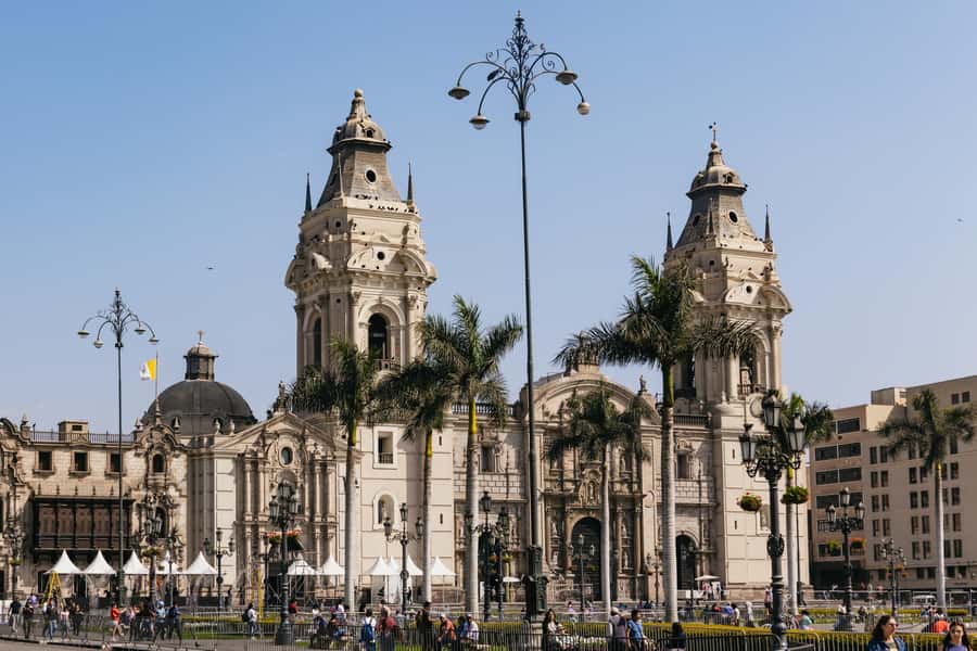 Lima: Historic Center Street Food, Market, and Eateries Tour - Mercado Central: the market stop that changes how you taste street food