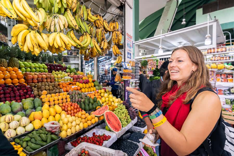 Lima: Miraflores Trending Flavors Half-Day Walking Tour - Mercado Nº 1 de Surquillo: Fruits and Market Reality, Not a Photo Set