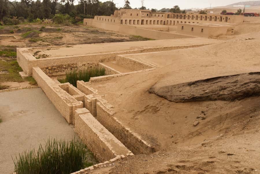 Lima: Pachacamac Ruins & Barranco Half-Day Guided Tour - Museum time: pottery, textiles, shell ornaments, and the 1938 idol