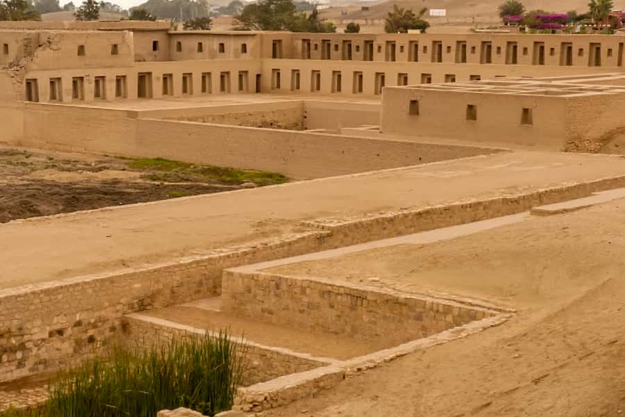 Lima: Pachacamac Ruins & Barranco Half-Day Guided Tour - Who should book this tour, and who should keep looking