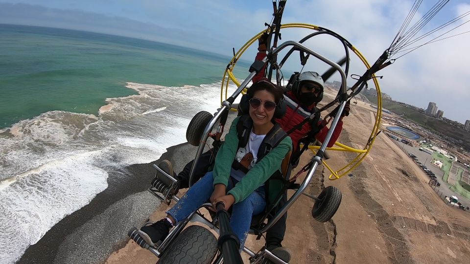 Lima: Paragliding Flight Over Costa Verde Districts - Views you can actually recognize: coastlines, roads, and high-rises