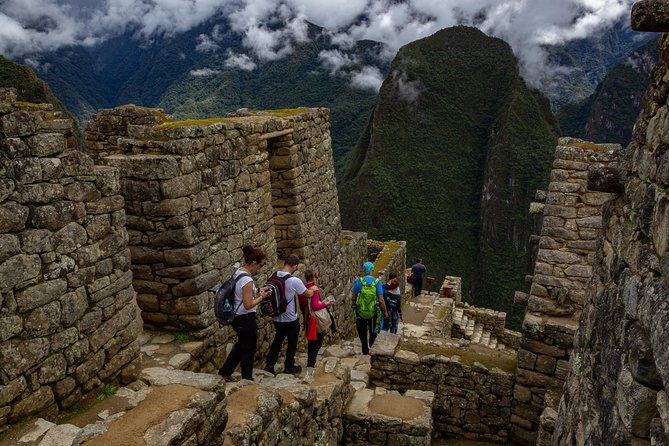 Machu Picchu Tour by Vistadome Panoramic Train from Cusco - The Historic Sanctuary walk: what you’re paying for (besides the ticket)