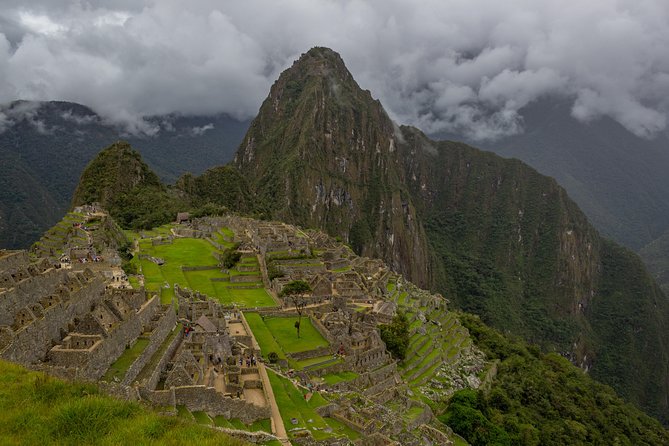 MachuPicchu Private Full Day Tour by Vistadome train from Cusco - Cusco hotel pickup and the Sacred Valley drive: where mornings are won