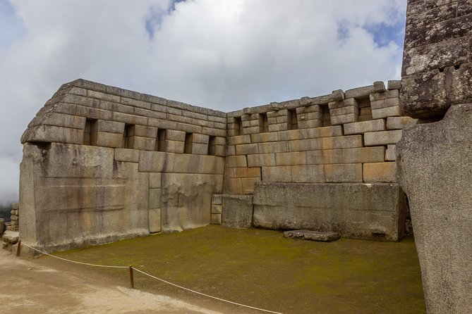 MachuPicchu Private Full Day Tour by Vistadome train from Cusco - Train ride back to Ollantaytambo and return transfer to Cusco