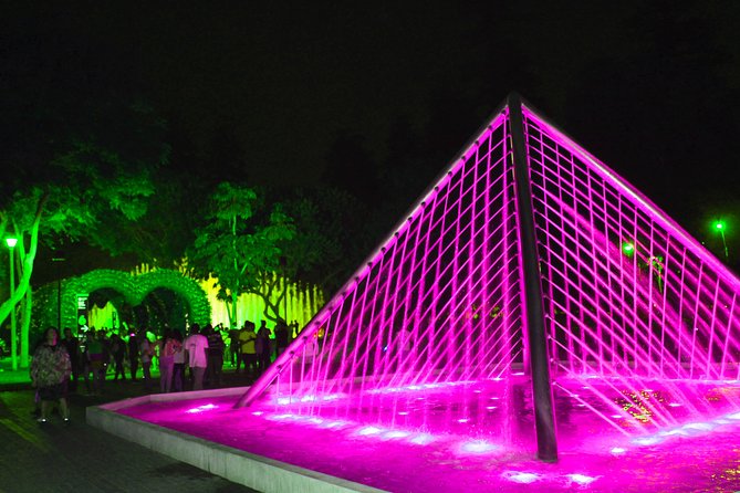 Magic Fountains Park & Bohemian Barranco at Night (Small Group) - Circuito Mágico del Agua: Dancing Fountains and the Music-Laser Show