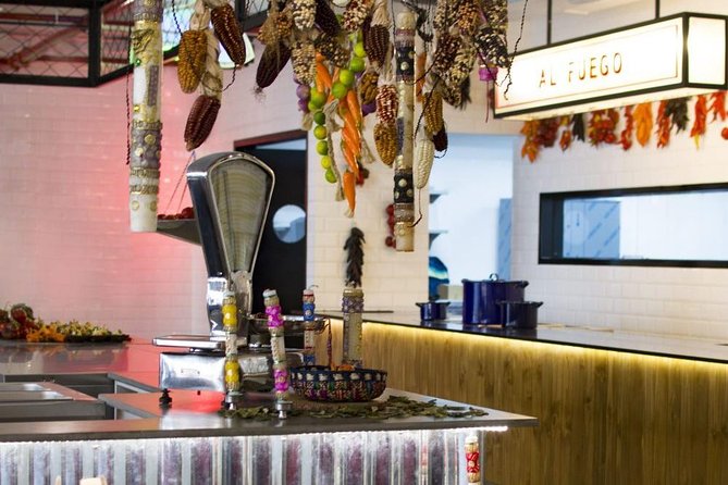 Peruvian Experience: Interactive, Cultural & Gastronomic Guided Tour - The market recreation stage and the 12-course tasting