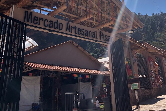 Pisac Indian Market and Ollantaytambo Fortress with Lunch - The buffet lunch stop: where the day regroups