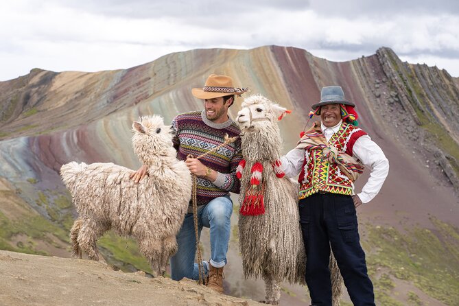 PRIVATE Palccoyo Rainbow Mountain tour - Three rainbow peaks and Ausangate: where to spend your photo time