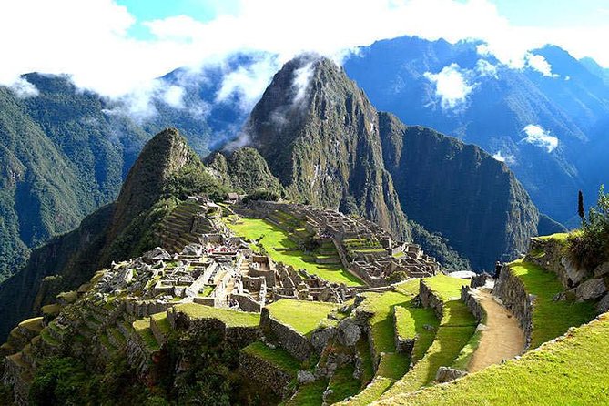 Private Tour: 2-Day Exploration of the Sacred Valley and Machu Picchu - Entrance Fees in the Sacred Valley: What Costs Extra