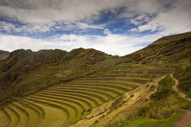 Sacred Valley and Machu Picchu Tour in 2 days with Peru Vip - Train to Aguas Calientes: The Scenic Part You Can Actually Enjoy