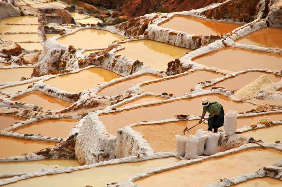 Sacred Valley: Chinchero, Moray, Ollantaytambo & Pisac+Lunch - Ollantaytambo: terraces, Sun Temple, and Princess Baths