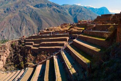 Sacred Valley of the Incas - Pisaq, Ollantaytambo and Chinchero - Morning pickup from Cusco and the road to Pisac
