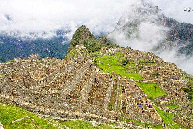 Small-Group Day Tour to Machu Picchu - Aguas Calientes Transfer and the Bus Ride Up to Machu Picchu