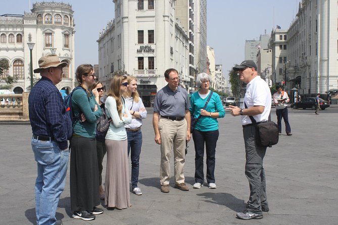 The Original Highlights of Lima - Private Half Day Tour - Miraflores cliff views: El Parque del Amor and Morro Solar