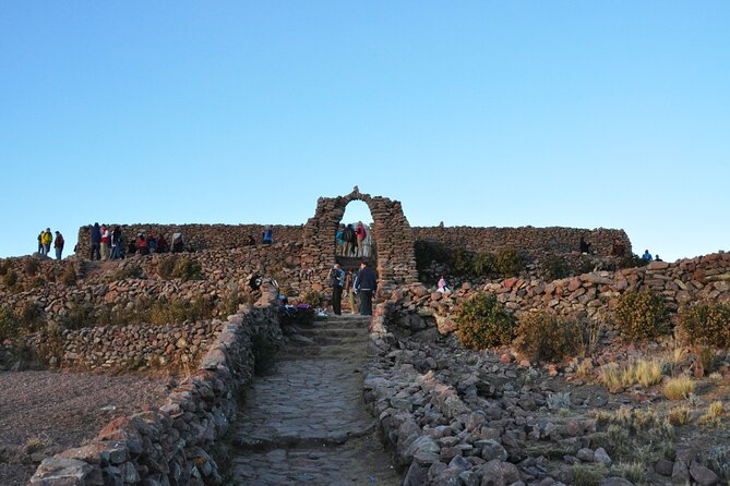 Two-Day Tour to Uros with Amantani and Taquile from Puno - Day 1: Uros Floating Islands (And Why This Part Can Split Opinions)