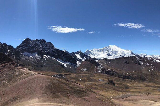 Vinicunca Rainbow Mountain Full-Day Tour from Cusco - Meals included: breakfast at Cusipata plus a set lunch with coffee